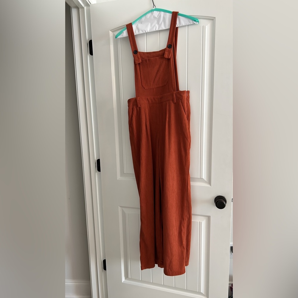 Cider Jumpsuit size medium never worn